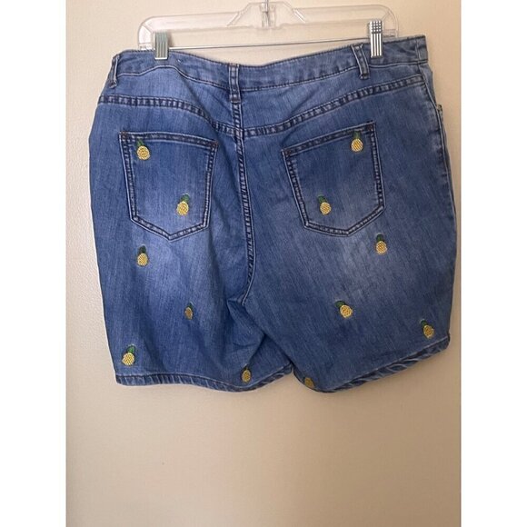 Christopher‎ & Banks Pineapple Embroidered Denim Shorts Size 12 summer vacation - Picture 3 of 11